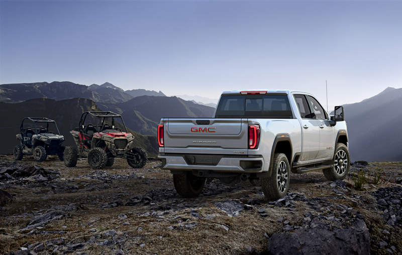 Illustration for article titled The 2020 GMC Sierra HD Adds Luxury and Loses That Face